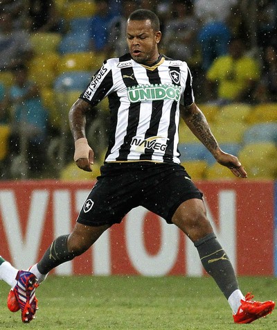 Bill recebeu o terceiro cartão amarelo contra o Fluminense (Foto: Vitor Silva / SSPress)