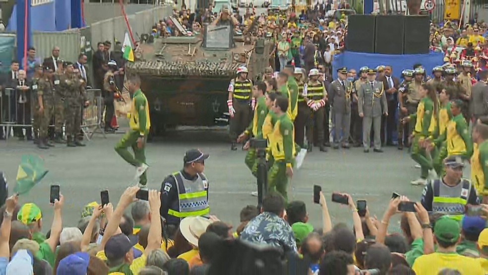 Desfile de 7 de Setembro na Esplanada dos Ministérios, em Brasília — Foto: TV Globo/Reprodução