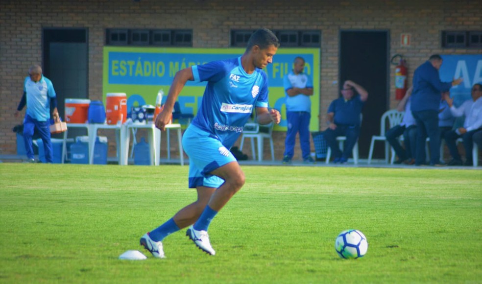 Ricardo Bueno foi um dos reforços do CSA durante a parada para a Copa América — Foto: Augusto Oliveira/ASCOM CSA