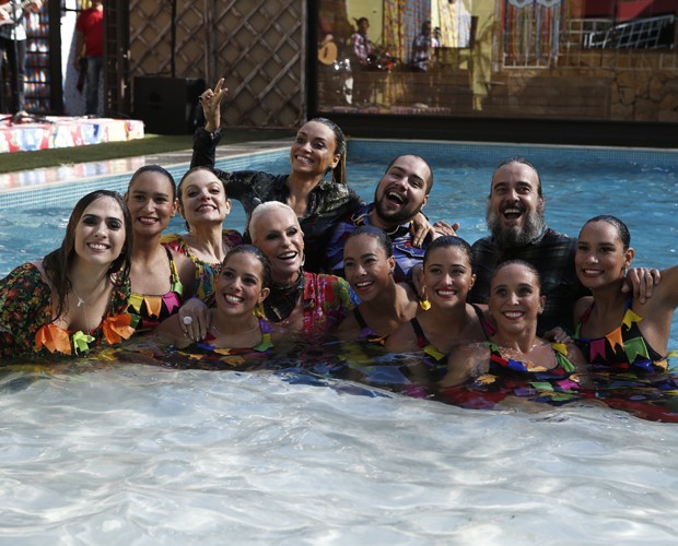 Todo mundo na piscina do BBB! (Foto: Inácio Moraes/Gshow)