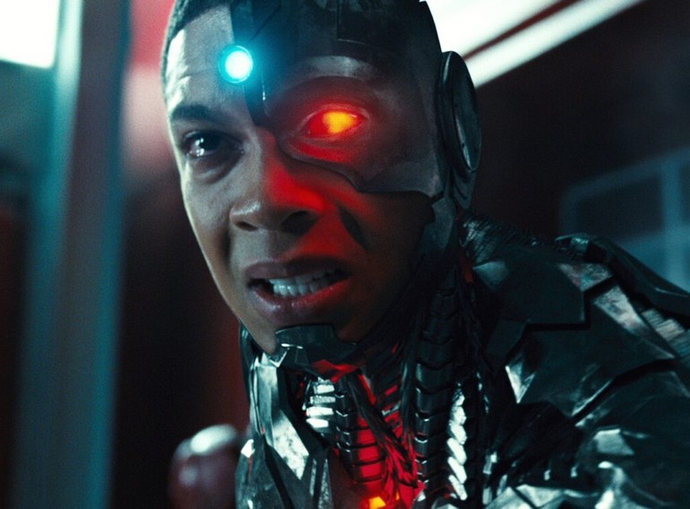 Ray Fisher como o herói Ciborgue em cena de Liga da Justiça (2017) (Foto: Reprodução)