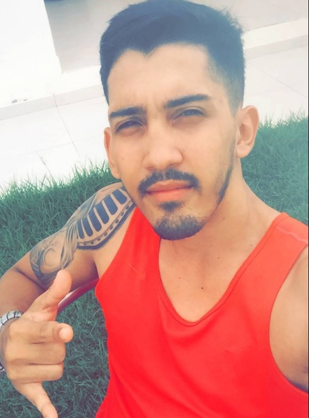 Pedro Henrique  de Souza, de 27 anos, foi morto quando estava no carro em Ariquemes — Foto: Facebook/Reprodução