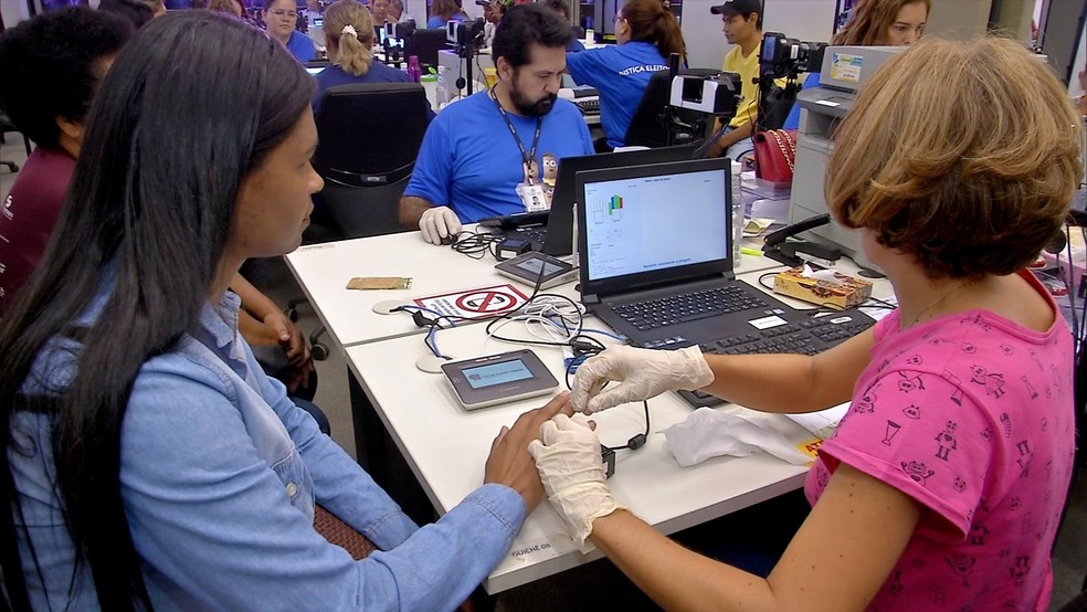 Biometria: 1Âº plantÃ£o atendeu pelo menos 1 mil eleitores em Campo Grande (Foto: Willer Dias/TV Morena)