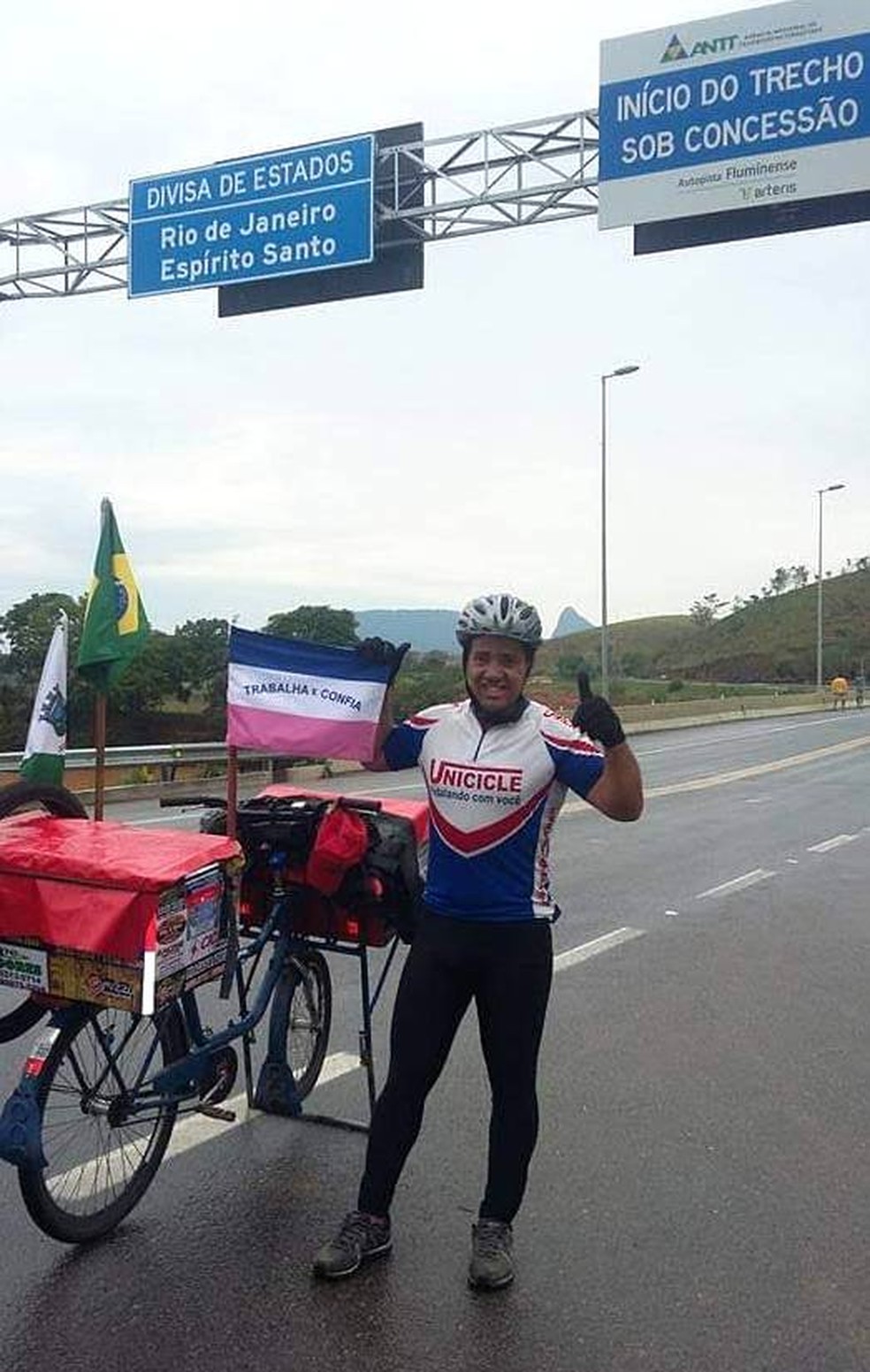 José Mário Rodrigues de Almeida em pedalando pelo Brasil — Foto: Arquivo pessoal