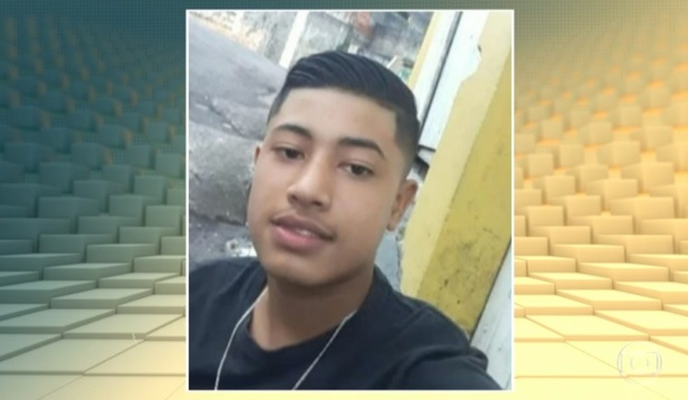 Guilherme Silva Guedes tinha 15 anos e morava na Zona Sul da capital paulista. Ele desaparece na madrugada do último domingo (14) e foi encontrado morto horas depois. — Foto: Reprodução/Globo