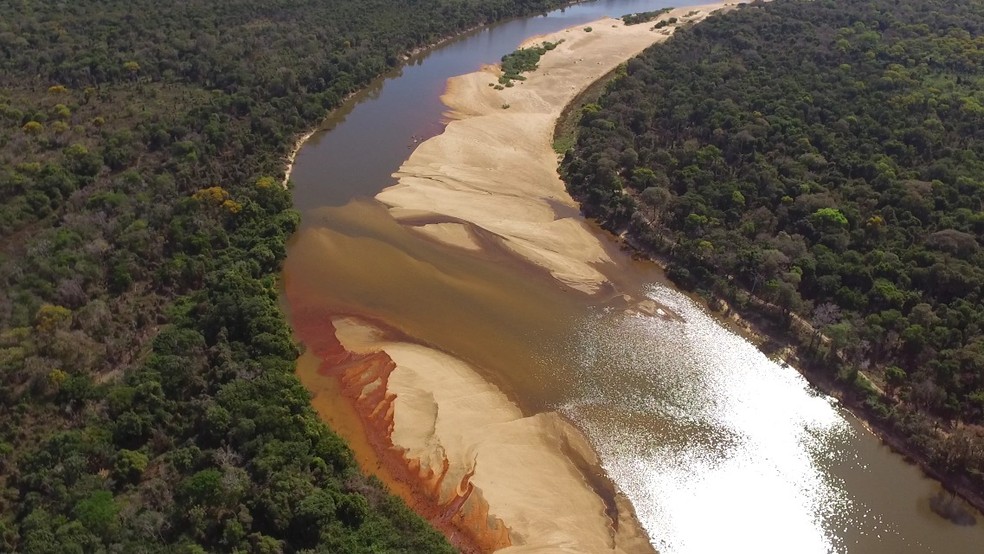 Bancos de areia tomam conta de afluentes da bacia do Rio Formoso (Foto: MPE/Divulgação)
