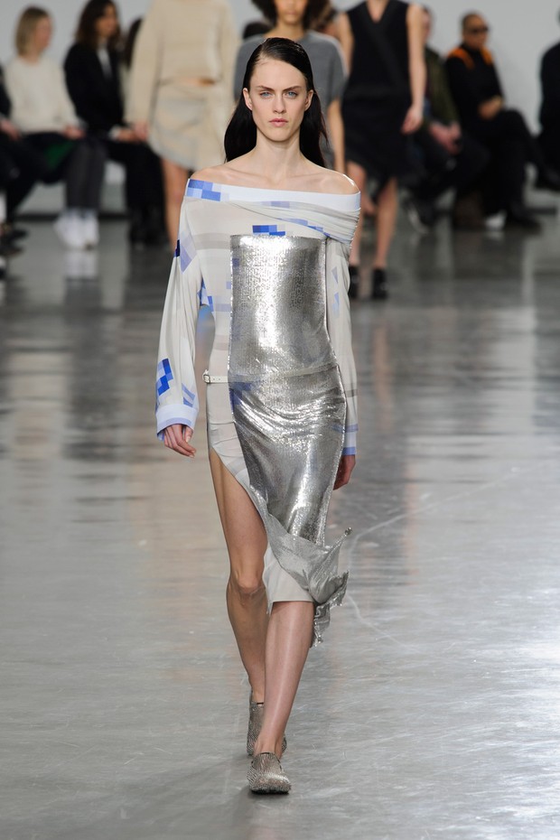 #SuzyPFW: Paco Rabanne - Sleek And Sporty - Vogue | en