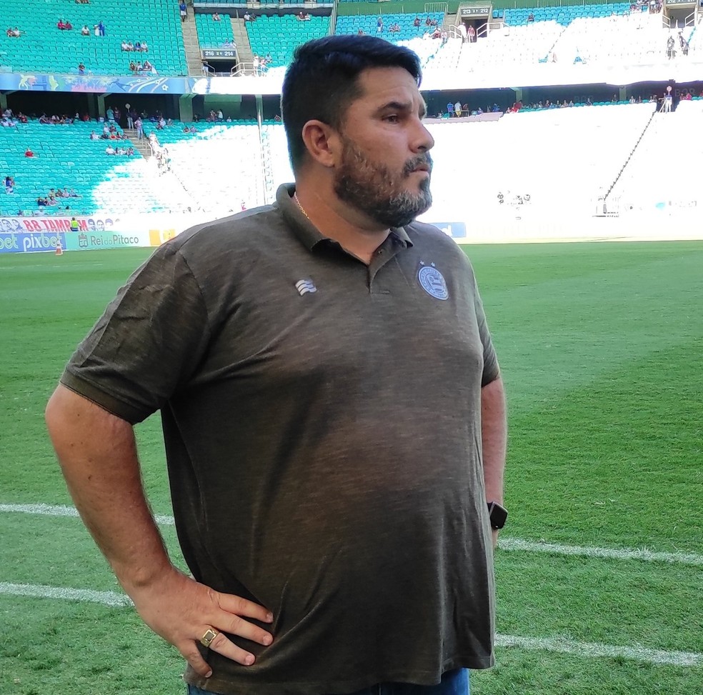 Eduardo Barroca, técnico do Bahia, na Arena Fonte Nova — Foto: Tiago Lemos