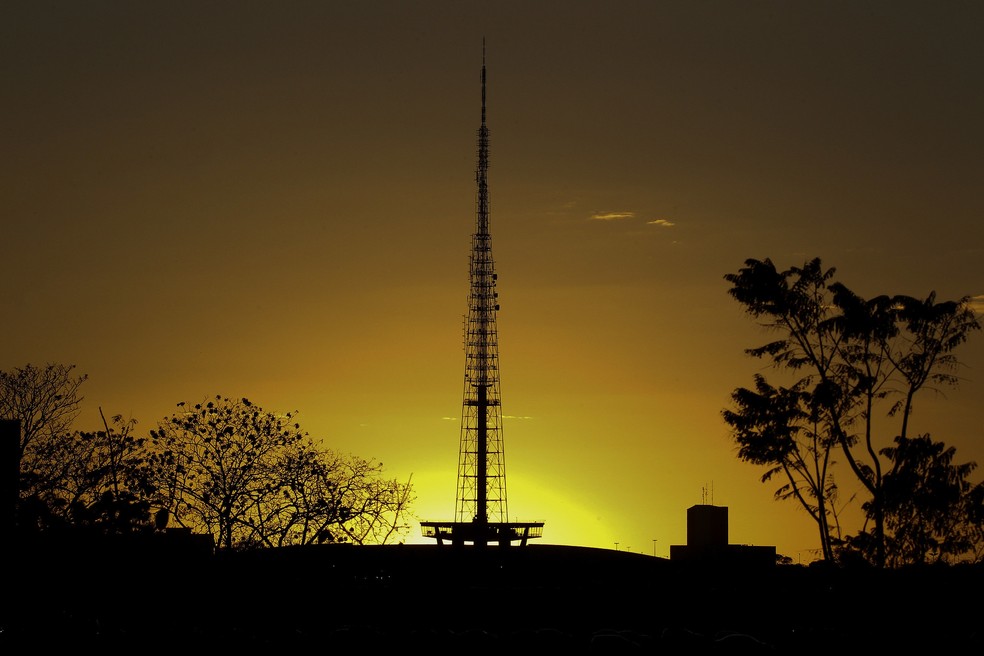 Vista da Torre de TV de Brasília no fim do dia — Foto: Toninho Tavares/Agência Brasília