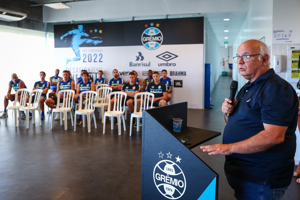 Grêmio quita pendências de 2021 com jogadores e projeta equilibrar contas em março