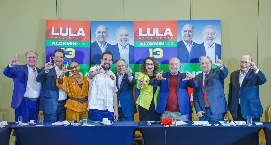 Lula e Alckmin recebem apoio de mais sete ex-candidatos à Presidência