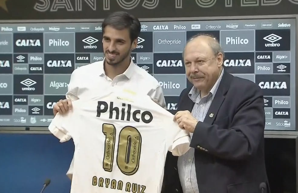 Bryan Ruiz vestirÃ¡ a camisa 10 no Peixe (Foto: ReproduÃ§Ã£o)