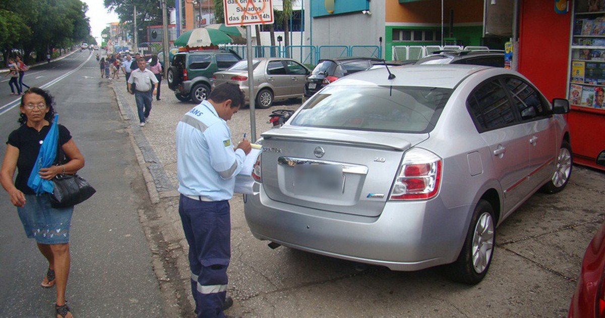 Estacionar em local proibido é a maior infração de trânsito cometida em  Teresina 