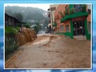 Chuva causa transbordamento de rio e alagamentos no Oeste de SC