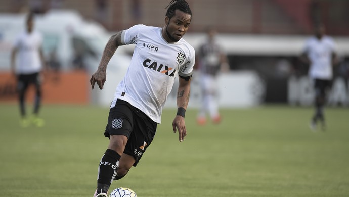 Carlos Alberto, Figueirense x Fluminense (Foto: Agência Estado)