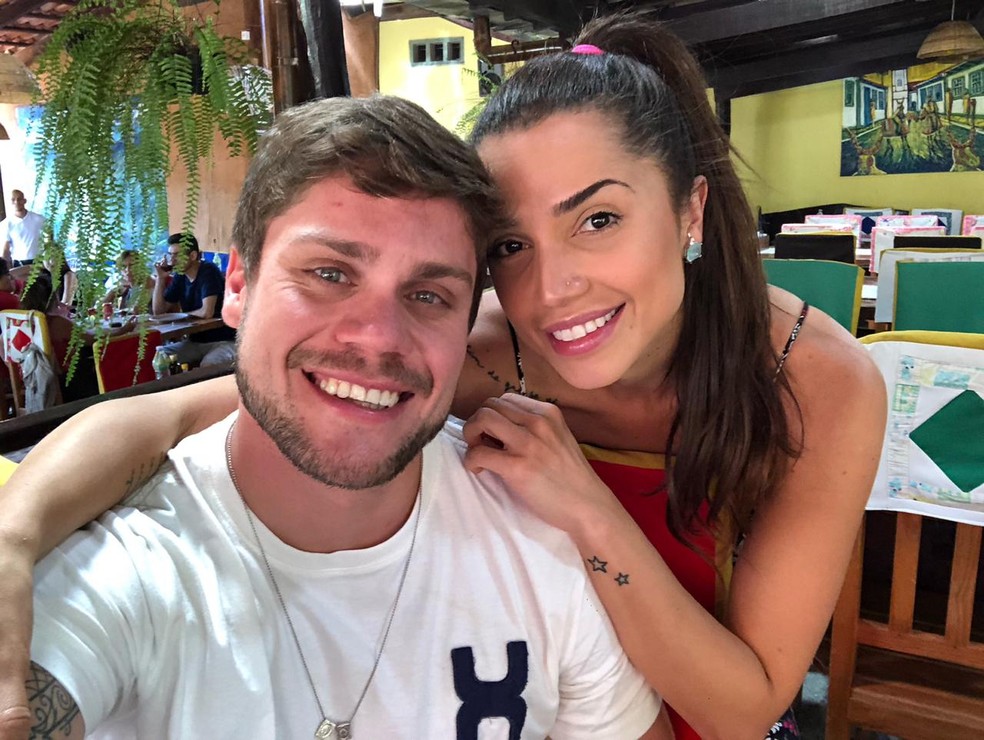 Paula, do BBB18, faz aniversÃ¡rio e comemora ao lado de Breno | BBB19 | Gshow