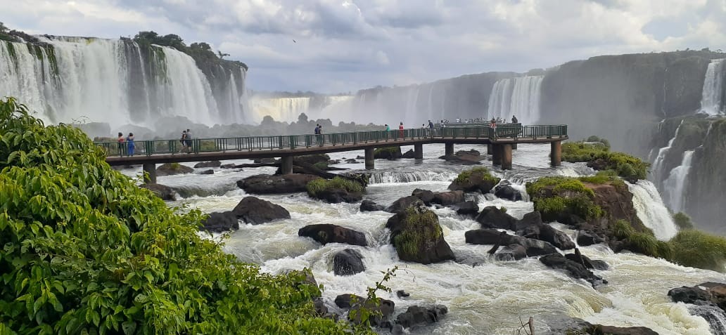 Projeto de estrada cortando parque das cataratas de Iguaçu ameaça outras áreas de proteção pelo Brasil thumbnail
