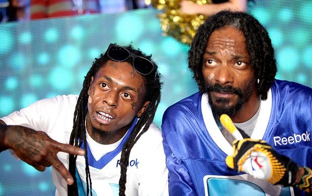 cantores Lil Wayne e Snoop Dogg participam do Beach Bowl (Foto: Getty Images)