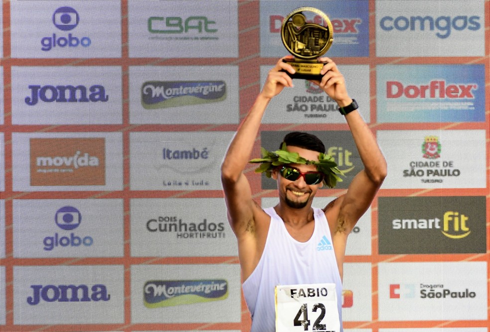 Fabio Jesus Ferreira, melhor brasileiro da São Silvestre — Foto: Marcos Ribolli