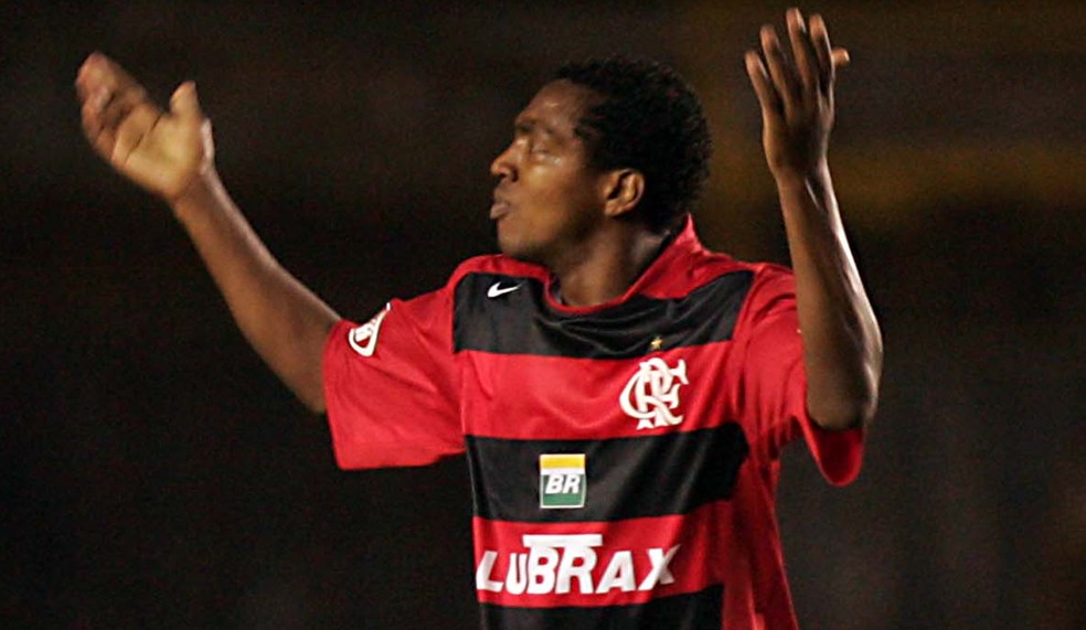 Renato Abreu teve duas passagens pelo Flamengo: de 2005 a 2007 e de 2010 a 2013 — Foto: Agência Estado