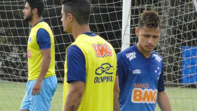 Possibilidade de estreia contra o ex-clube motiva ainda mais Neilton