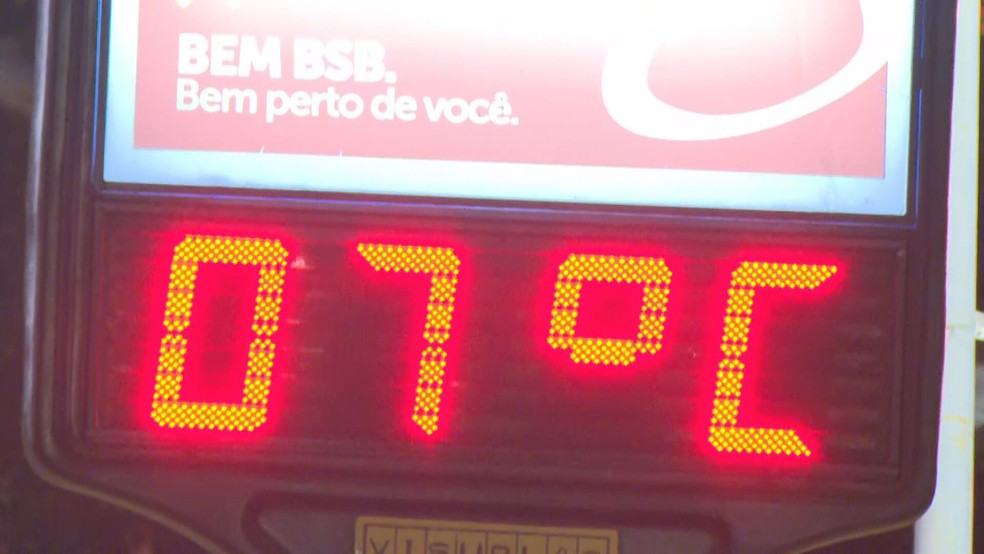 Termômetro marca 7ºC no DF — Foto: TV Globo/Reprodução