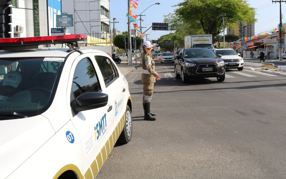 Agentes de trânsito SMTT Aracaju — Foto: SMTT/Divulgação/Arquivo