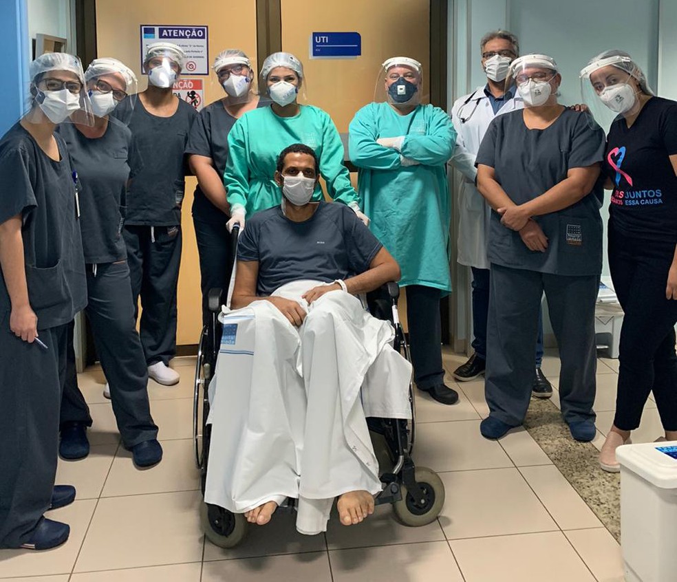 Coronel da reserva Francisco Batista Leopoldo Junior recebeu alta da UTI nesta segunda-feira (10) — Foto: Hospital Iamada