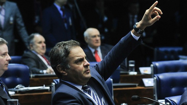 Em pronunciamento, senador Aécio Neves (PSDB-MG), durante sessão de julgamento do impeachment no Senado (Foto: Geraldo Magela/Agência Senado)