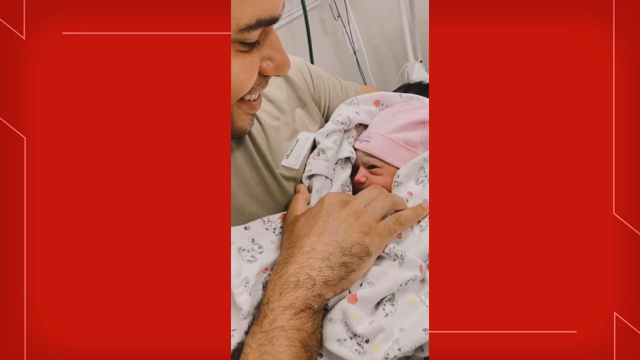 VÍDEO: bebê nasce dentro de carro a caminho do hospital, no DF