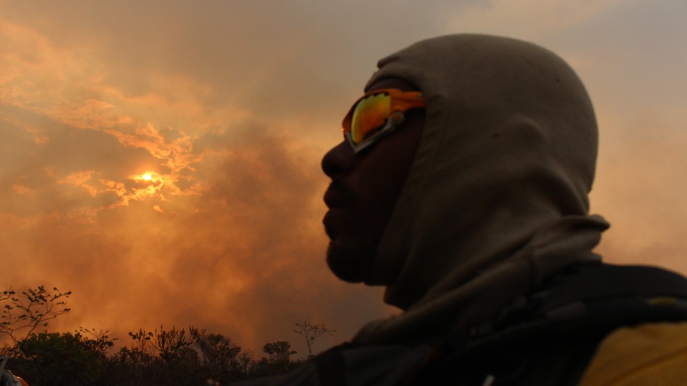 Brigadista voluntário do DF que participou das atividades de combate às chamas na Chapada dos Veadeiros (GO) (Foto: Hélio Marinho/TV Globo)