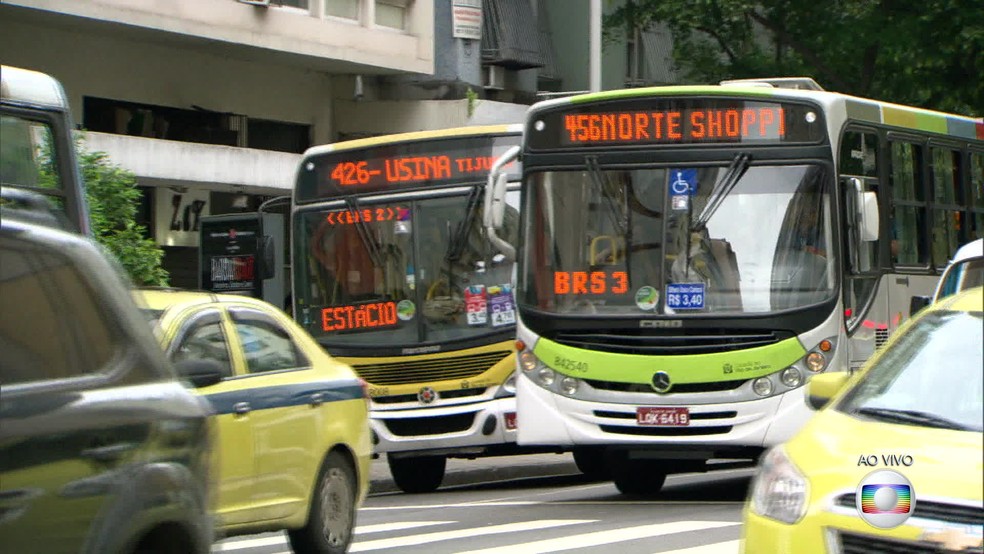Passagem de ônibus ficam mais baratas a partir deste sábado (2) (Foto: Reprodução / TV Globo)