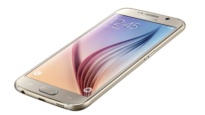Galaxy S6 consegue oferecer mais funcionalidades por preço não muito diferente do G4 (Foto: Divulgação/Samsung)