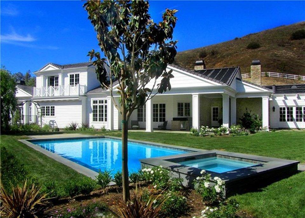 A nova casa de Kylie Jenner na Califórnia (Foto: Reprodução/Zillow)