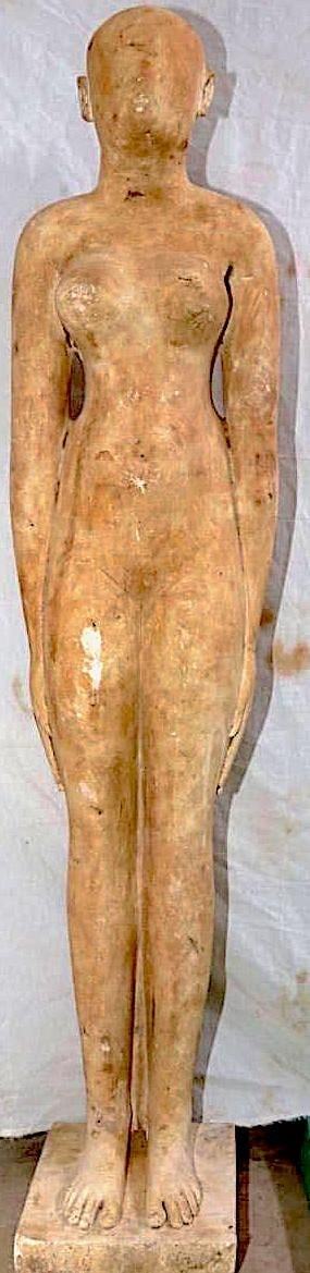 Estátua de mulher encontrada no recinto (Foto: Ministry of Tourism and Antiquities وزارة السياحة والآثار﻿)