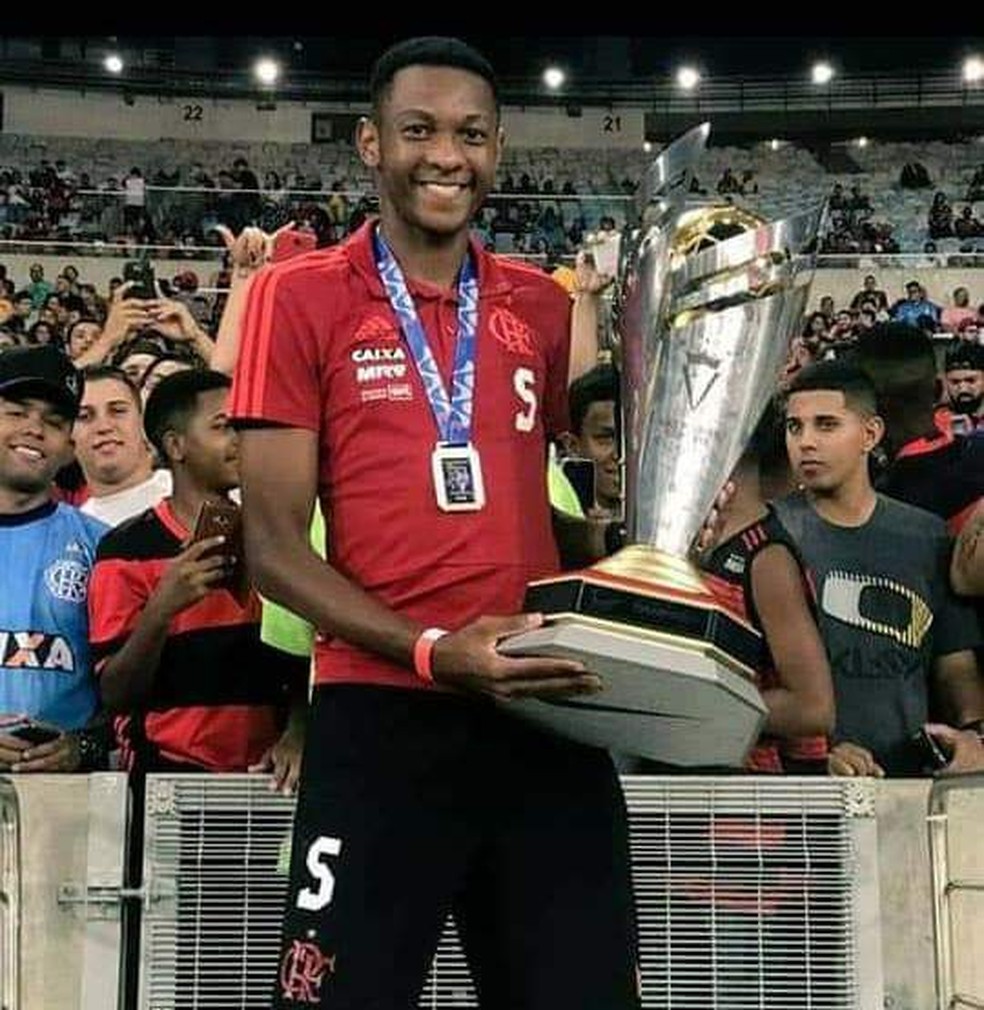 Jorge Eduardo era um dos destaques do time sub-15 do Flamengo — Foto: Arquivo Pessoal