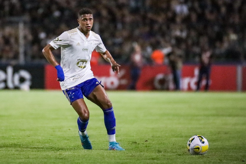 Tem lei do ex? Rafael Santos revê a Chapecoense e mira sequência de vitórias no Cruzeiro