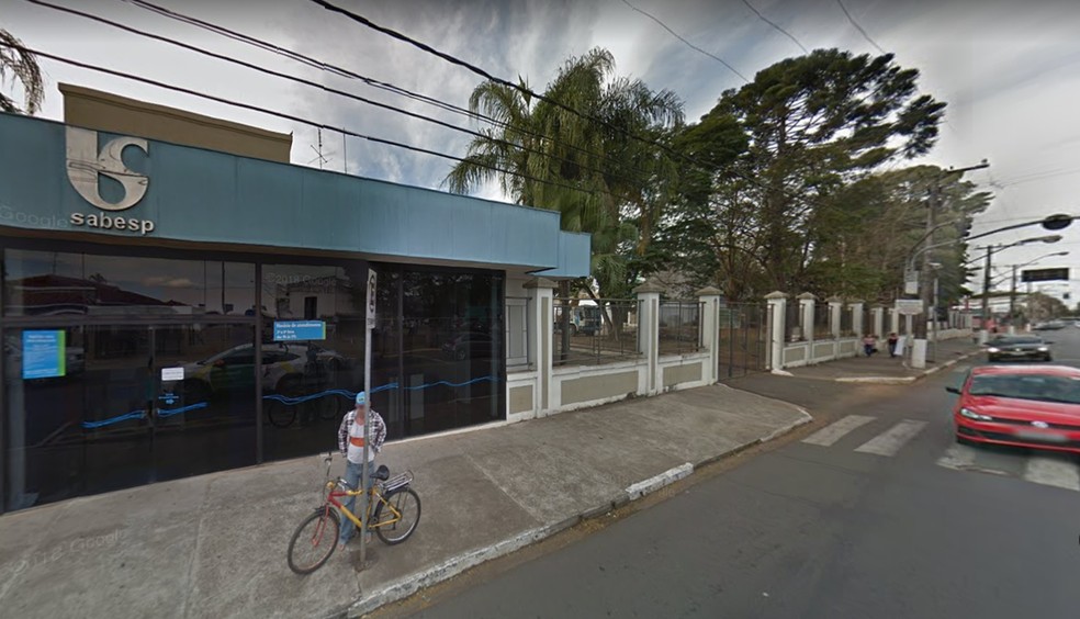 Sabesp realiza mutirÃ£o para renegociaÃ§Ã£o de dÃ­vidas e atualizaÃ§Ã£o cadastral na regiÃ£o de Itapetininga â€” Foto: ReproduÃ§Ã£o/Street View