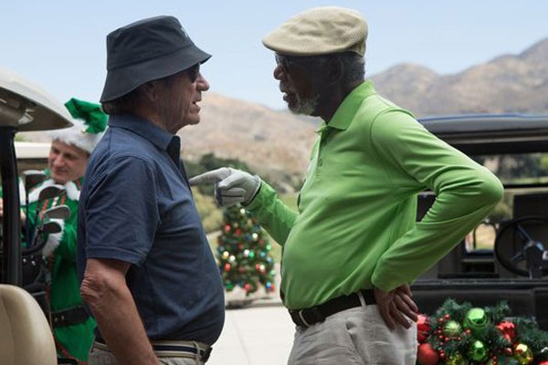 Tommy Lee Jones e Morgan Freeman estrelam a comédia 'Villa Capri' (Foto: Divulgação)