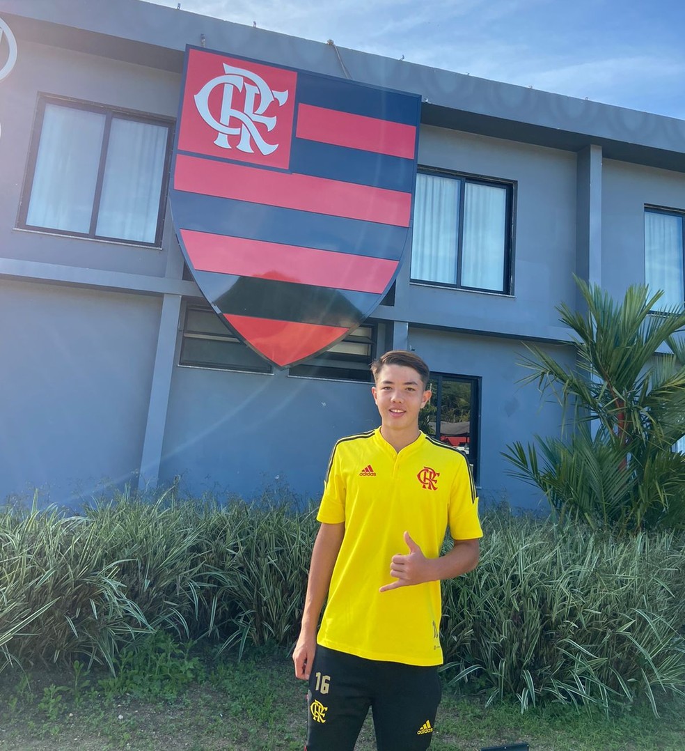 Garoto vive primeiros dias no Ninho do Urubu &mdash; Foto: Cedida