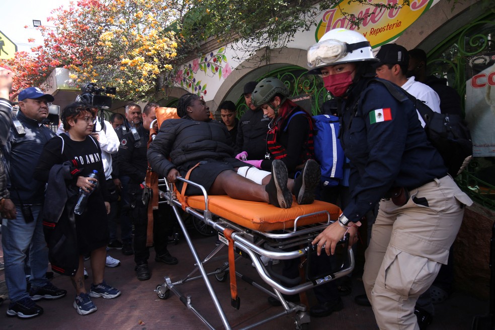 Os trens se chocaram na manhã de sábado (7) na Cidade do México — Foto: REUTERS/Quetzalli Nicte-Ha