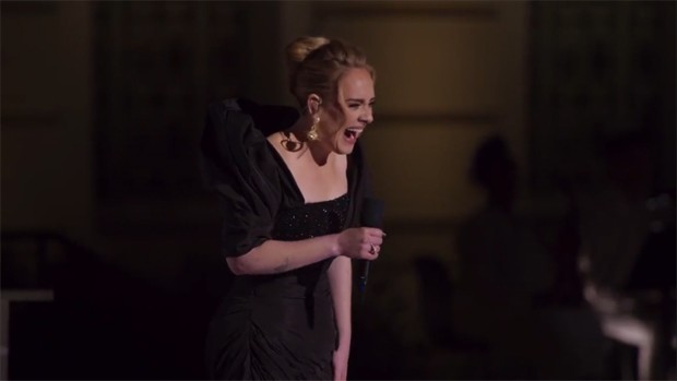 Pedido de casamento feito no show de Adele viralizou na web (Foto: Reprodução / Instagram)