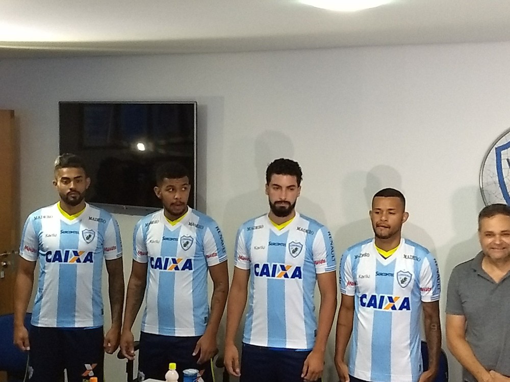 Cedido pelo Cruzeiro, Alex deixa o Londrina; empresário explica situação