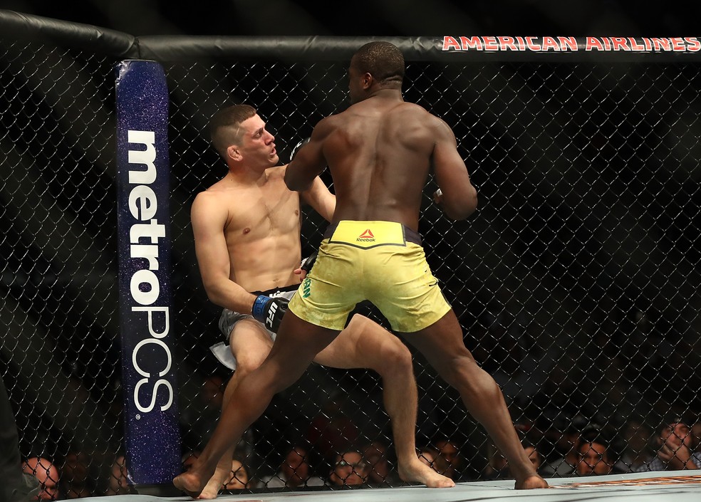 Abdul Razak Alhassan nocauteou Niko Price em 43s no UFC 228 (Foto: Getty Images)