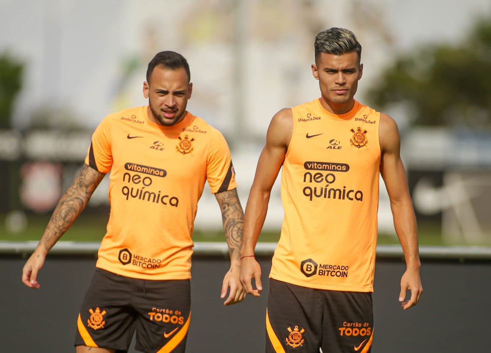 Maycon participa de atividade e aumenta expectativa para Copa do Brasil