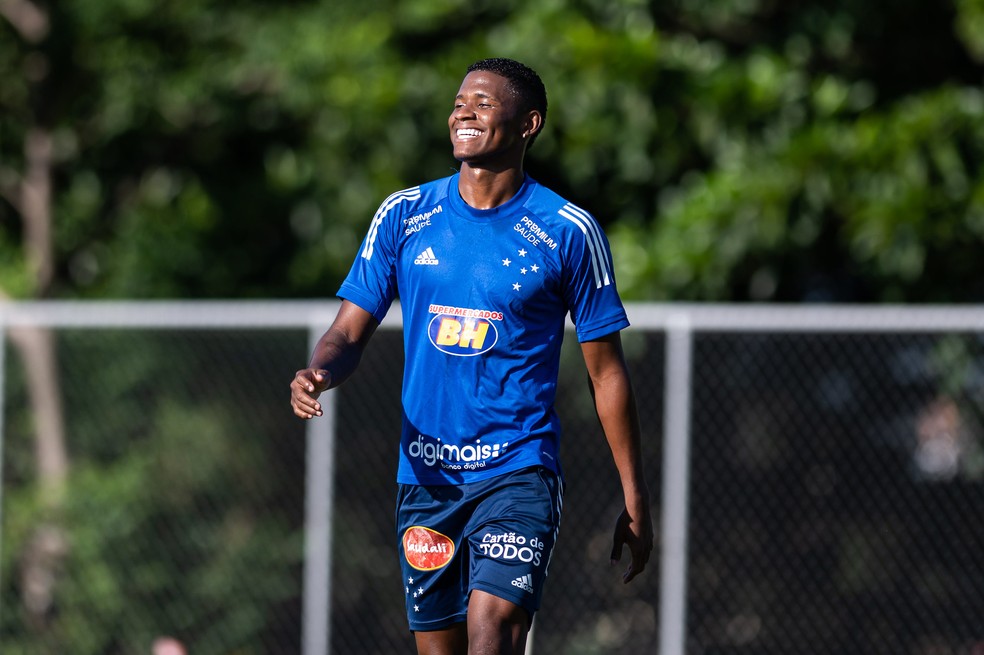 Orejuela, lateral-direito do Cruzeiro — Foto: Bruno Haddad/Cruzeiro