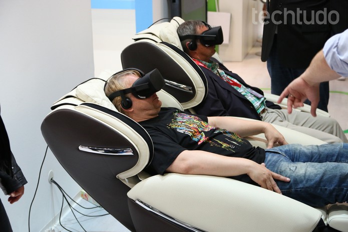 Cadeira de massagem VR Medisana (Foto: Fabrício Vitorino/TechTudo)