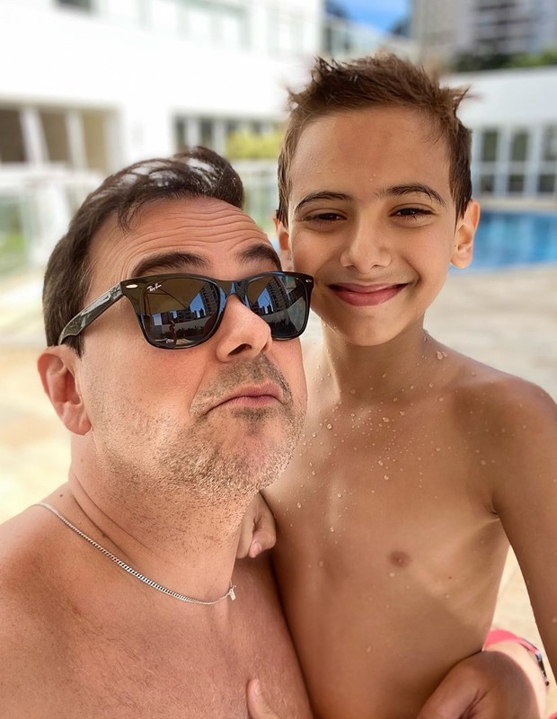 Carioca e o filho, Nicolas (Foto: Reprodução/Instagram)