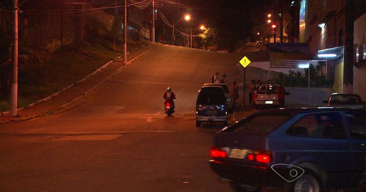 G1 Motociclista Foge De Blitz E Atropela Policial Militar Em Cariacica Es Notícias Em 8126