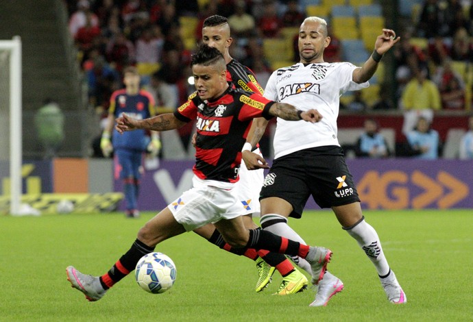 Roger Flores diz que o Figueirense soube controlar o Fla no Maracanã